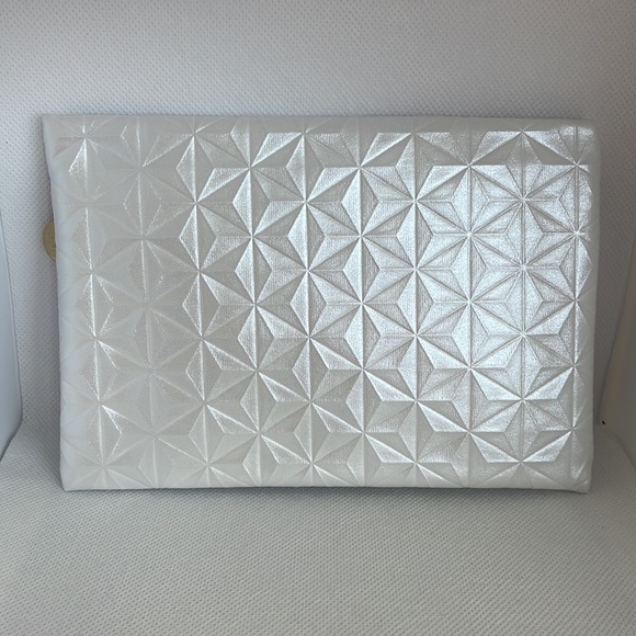 Shimmery White w/ Blue Interior & Gold Zipper Cosmetic Bag - Picture 4 of 5